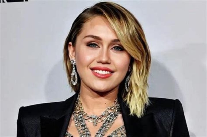 Miley Cyrus Net Worth 2023, Age, Height and More