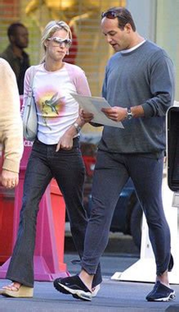 Newlyweds Nicky and Todd take time out in N.Y.