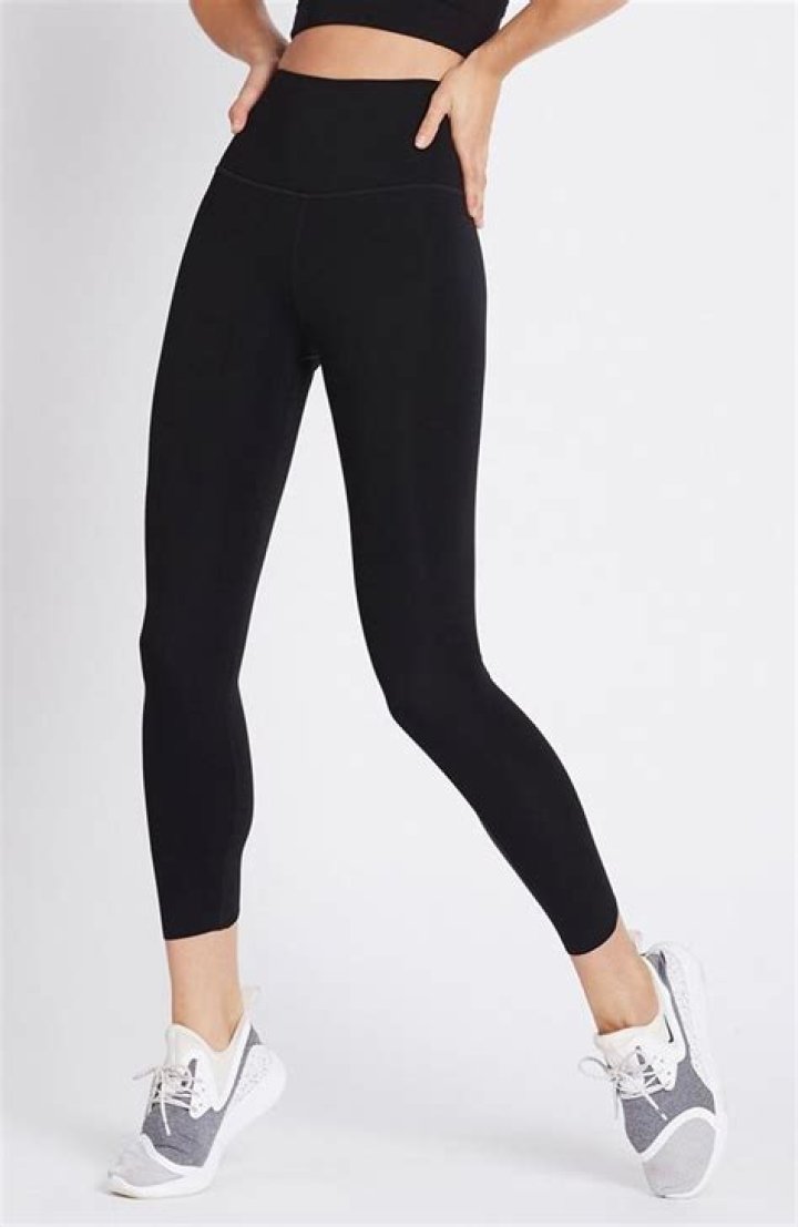 STAX black tights review: Why ‘best’ tights keep selling out